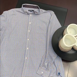Men’s button down shirt 🥂